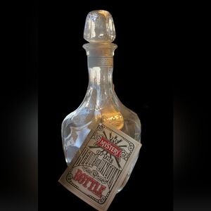 Jack D aniels The Mystery of the Belle of Lincoln Bottle Decanter
